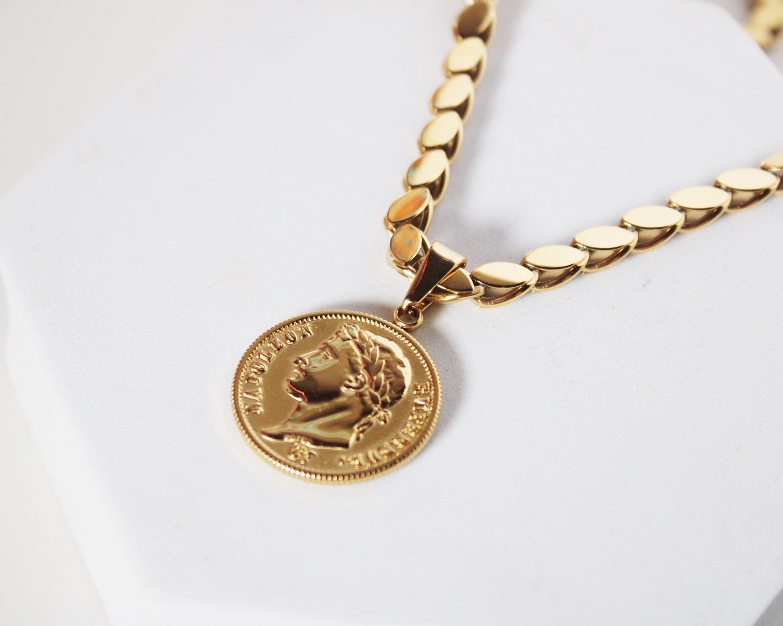 Pendentif Loubia avec l'autrichien