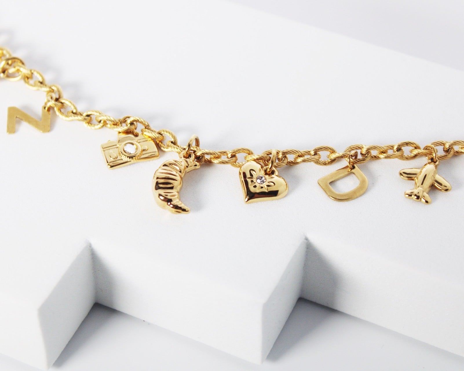 Bracelet bibelots croissant