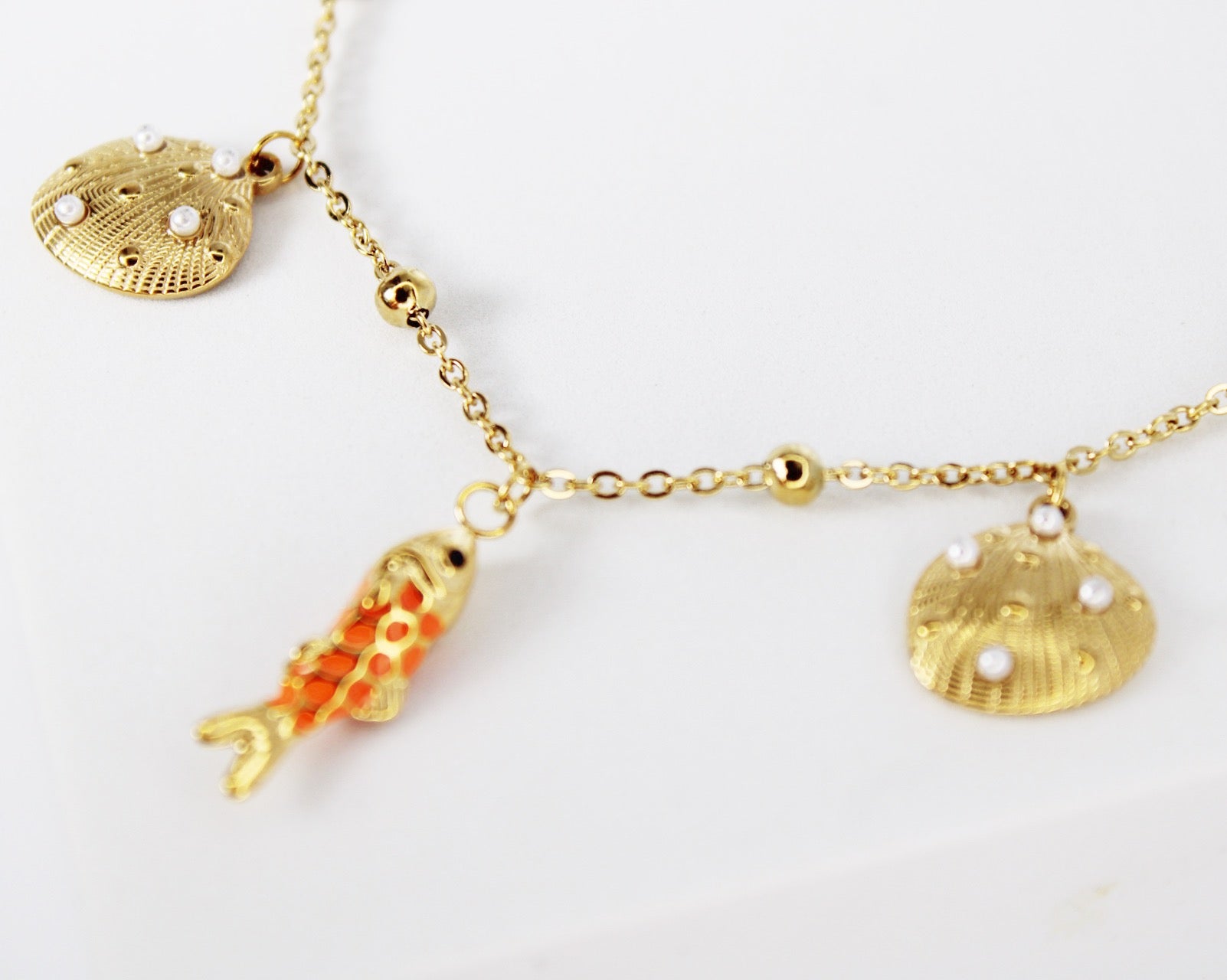 Collier Poisson
