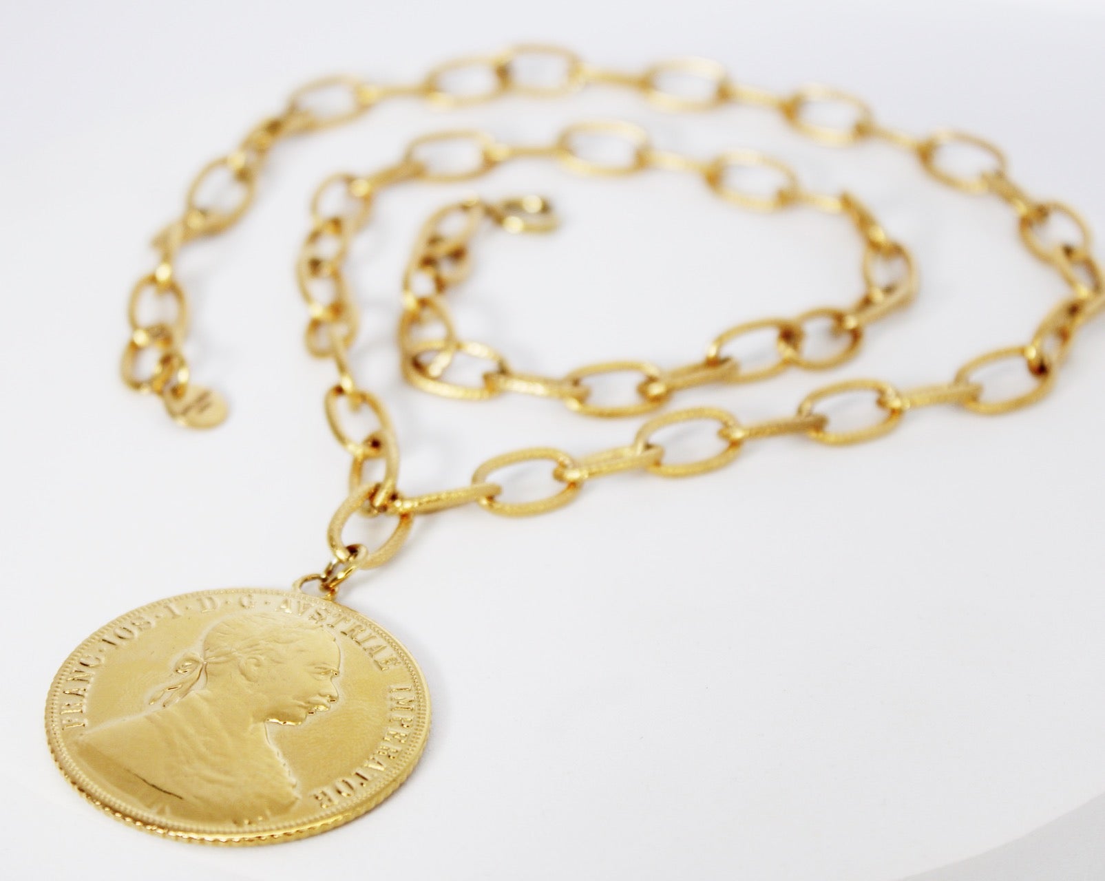 Sautoir maille ovale avec Autrichien